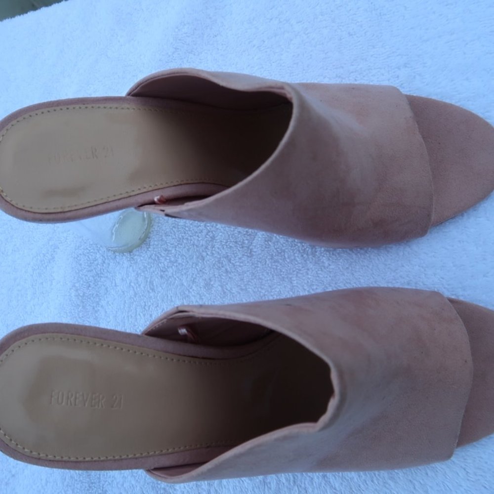 Pink mules